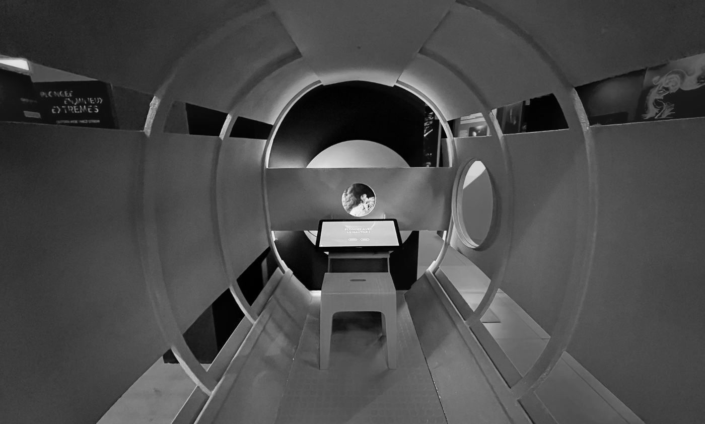 Dispositif de médiation, Casa di e Scenze